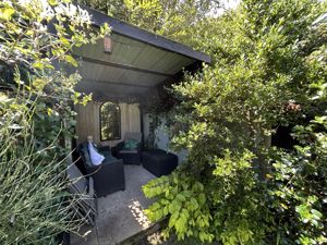 Photo 33- click for photo gallery